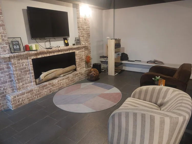 飯店甚至還有遊戲間與交誼聽可以玩。翻攝自臉書社團「好想住飯店⭕好康.踩雷不藏私」