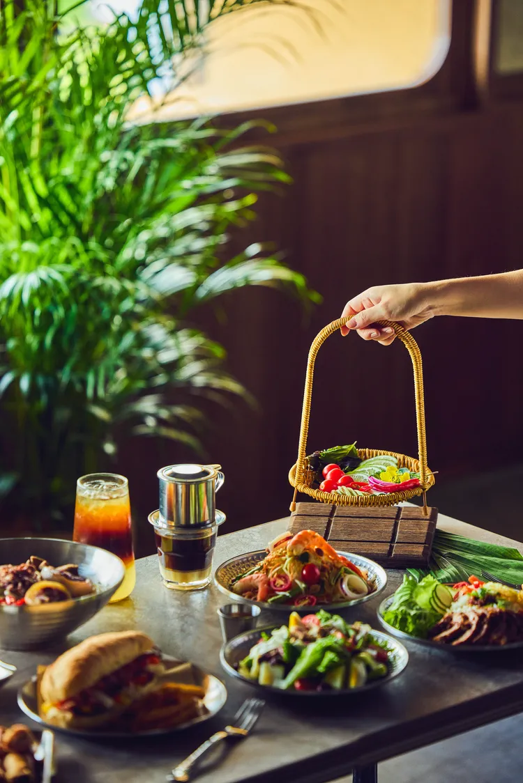 「水蘸汁」由魚露、青檸汁、辣椒、蒜茸、醋和糖搭配香料調製而成。業者提供