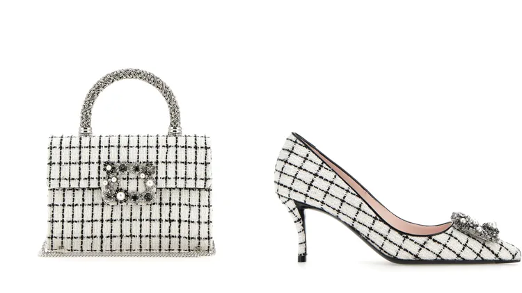 黑白格紋花呢珍珠花鑽晚宴包（左）11萬2000元、黑白格紋花呢花鑽高跟鞋（右）8萬1200元。品牌提供