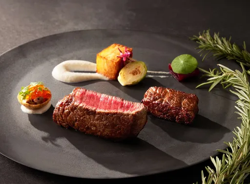 愛歷久「蜜」新 THE WANG七夕限定頂級牛排佐法國粉紅酒