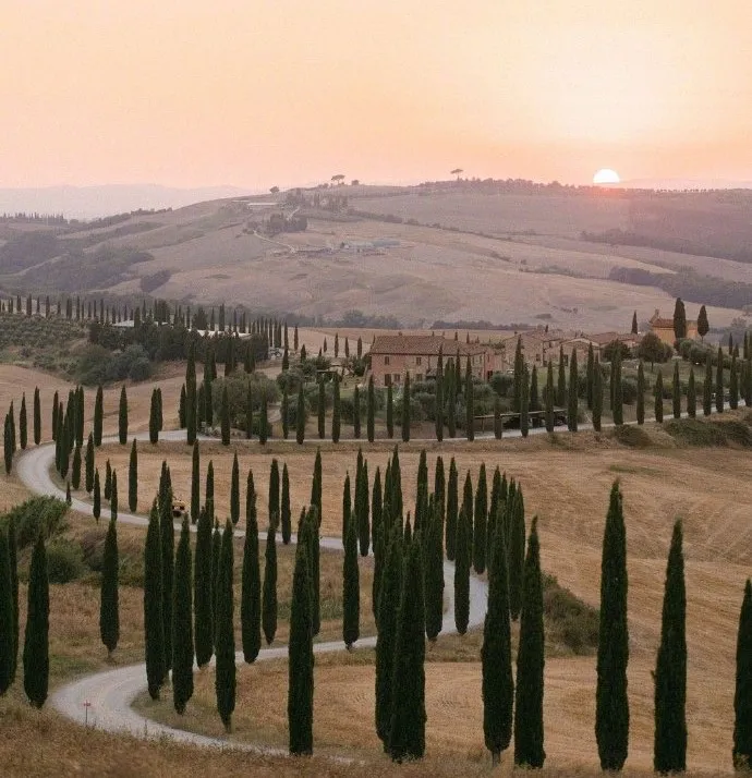 2人婚宴在義大利美景下舉行。翻攝吳千語微博