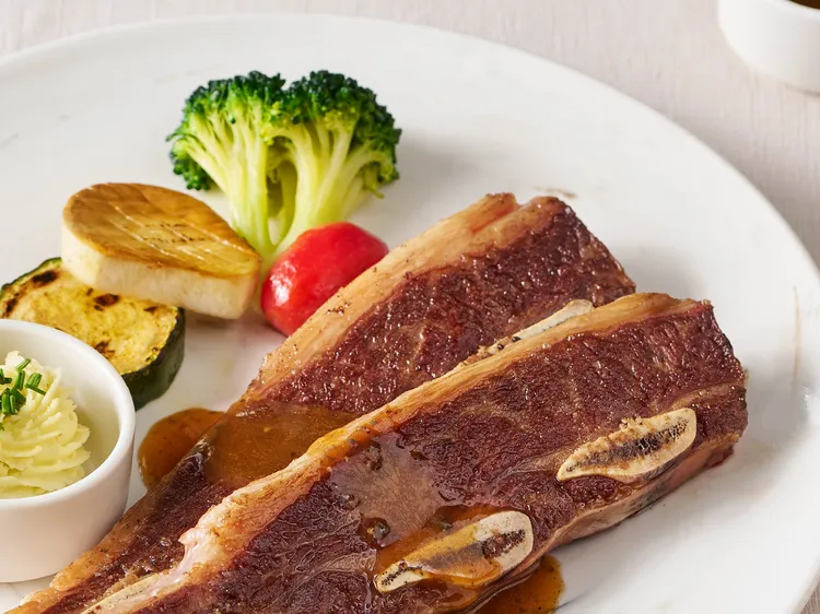 美國Choice帶骨牛小排。業者提供