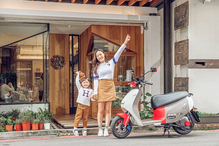 PGO綠牌Ur2 Plus(單電池)每月資費僅需199元，最高里程可達1000公里。原廠照片