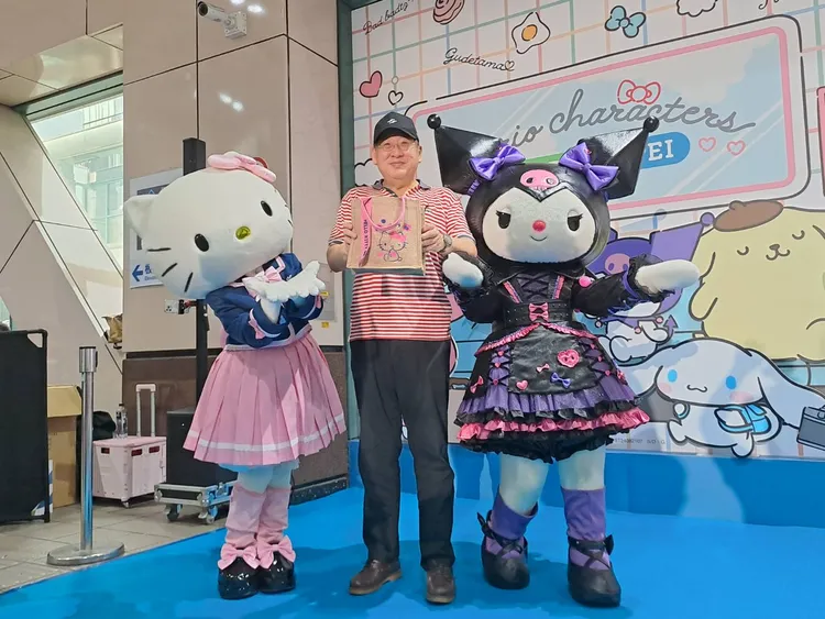 聯名商品消費滿額可獲得環保袋等限定好禮。北捷提供