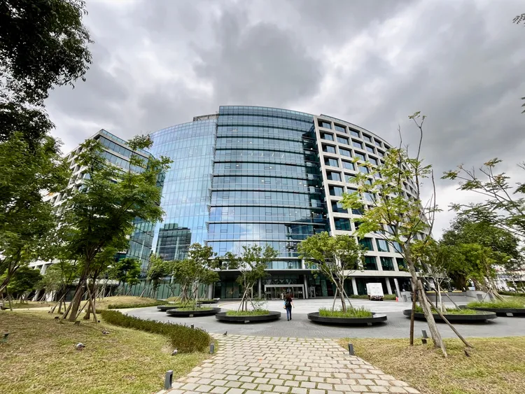 Google位於遠東通訊園區Tpark第二棟大樓今年4月底正式啟用。莊宗達 攝影。