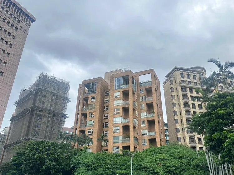 天母「龍邦國宴」外觀照。 台灣房屋朗居天母店提供