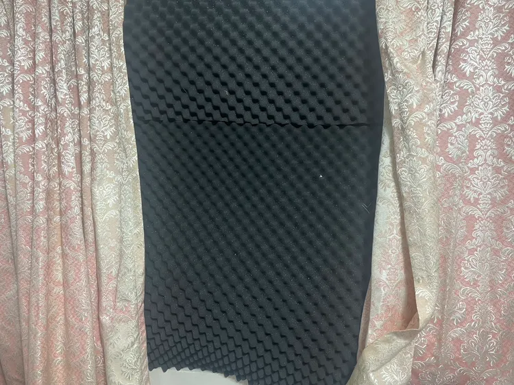 現場加裝泡棉隔音。警方提供