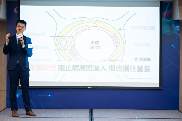 花蓮慈濟醫院高齡整合照護科許晉譯主任強調「DHA濃度再高，無法通過血腦障壁，不可能發生任何改變」。