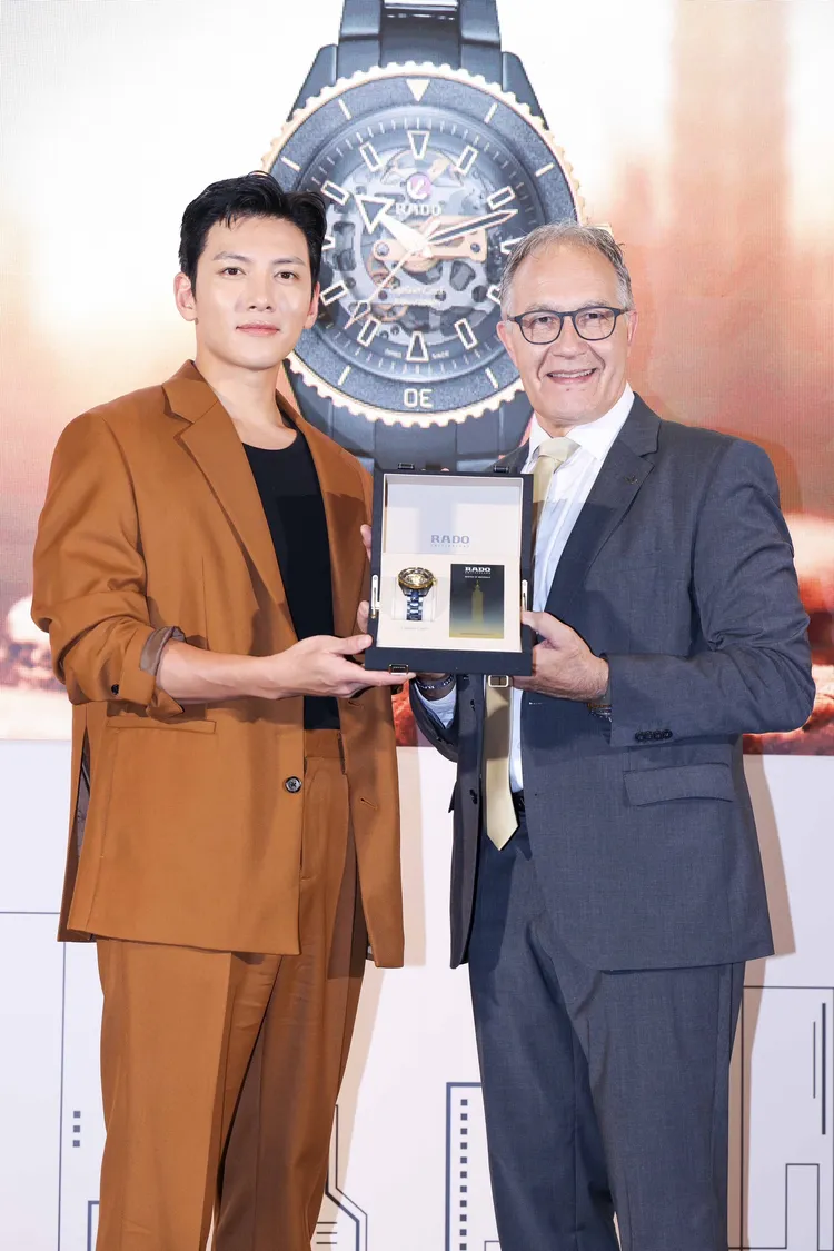 池昌旭為了RADO台北101旗艦店獨家販售的Captain Cook來台。攝影中心攝