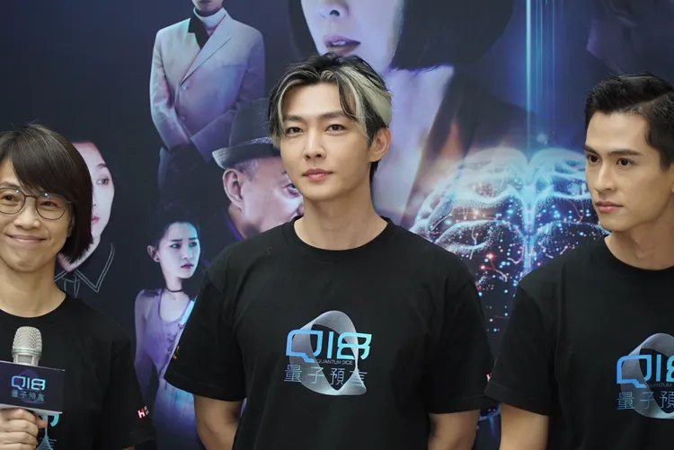 炎亞綸（中）今算是正式出面受訪。彭欣偉攝