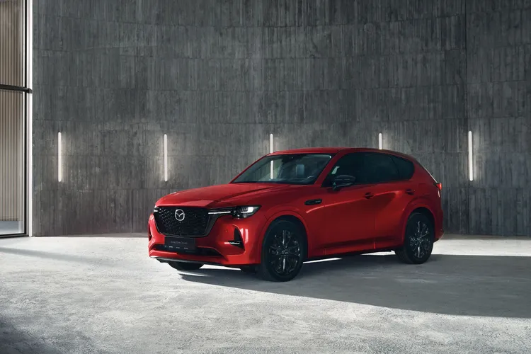 MAZDA CX-60在今年獲《2024車訊風雲獎》「最佳進口中型SUV」肯定。原廠照片