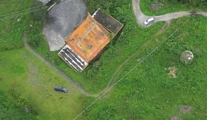 由於聯外道路只有一條，村民還出動空拍機監控，與警方合力逮捕竊賊。民眾提供
