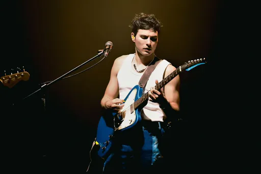 混血男神鳳小岳享受歌手新身分 唱上癮了:一切未完待續