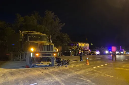 屏東八軍團43砲指部軍車又出事 才自撞路樹釀7傷!隔天再撞倒8旬男騎士