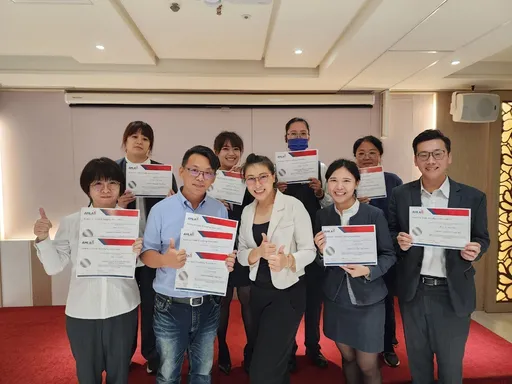 享沐時光培訓計畫　共10位主管取得美國飯店業協會國際證照