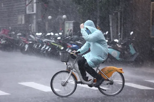 下班要小心!北市「大雷雨」狂炸 氣象署:將持續1小時