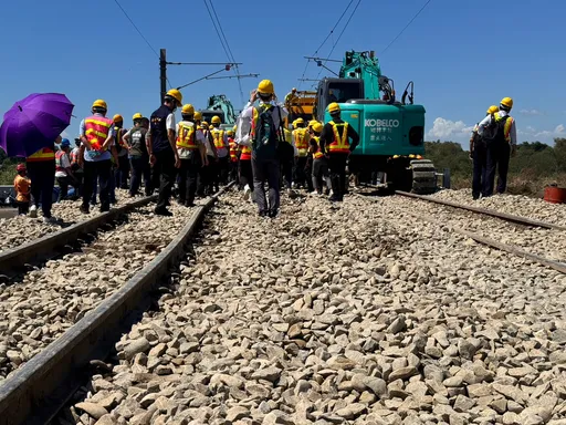台鐵八掌溪橋路基淘空搶修完工 不用再搭接駁車!西幹線拚8/2全線雙向通車