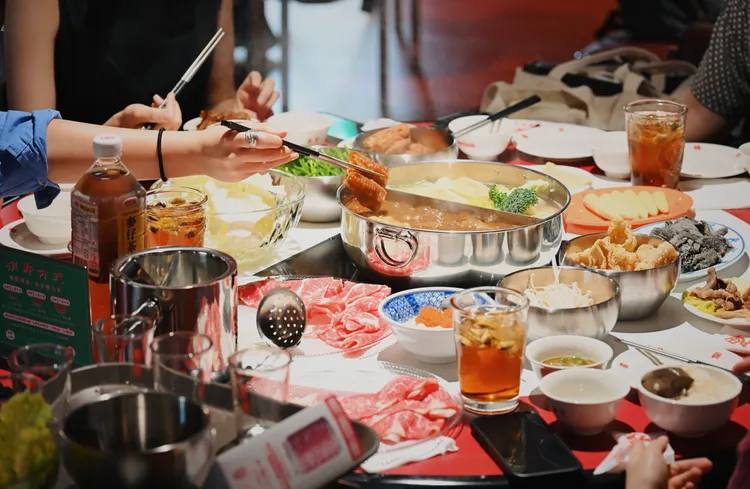 歌迷能邊吃鍋邊聽歌。子皿提供