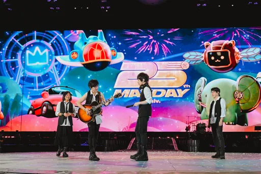 五月天石頭「腰椎滑脫」缺席太原站 阿信忍不住相思情掏真心話