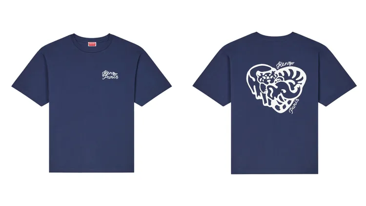 KENZO JUNGLE LOVE星夜藍刺繡短袖上衣，1萬800元。品牌提供