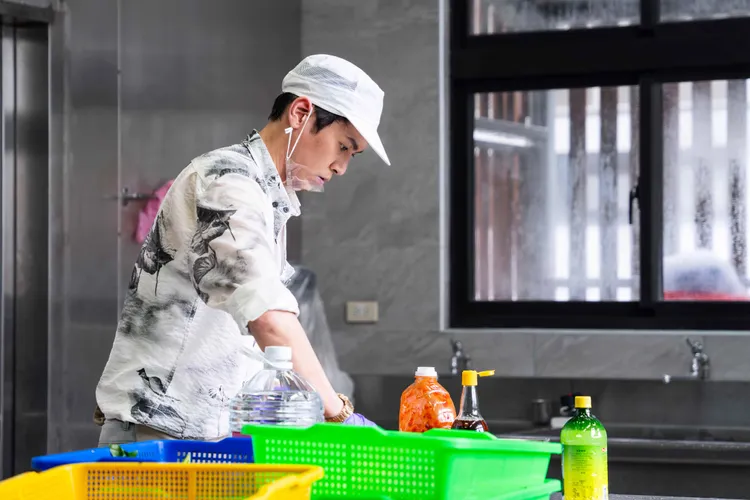 陳德烈當小幫手，大家面對壓力，火藥味十足。好看娛樂提供