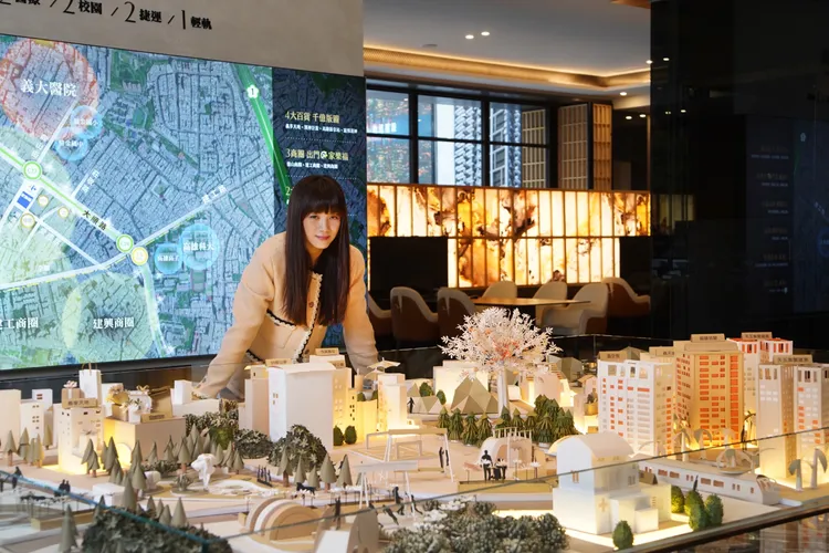 黃文柔認為，團隊疏忽導致白布條事件，成為公司品牌的一個轉捩點，透過實質工法更新加上社區售服經營，品質的提升，最終會反應在房價表現。葉家銘攝