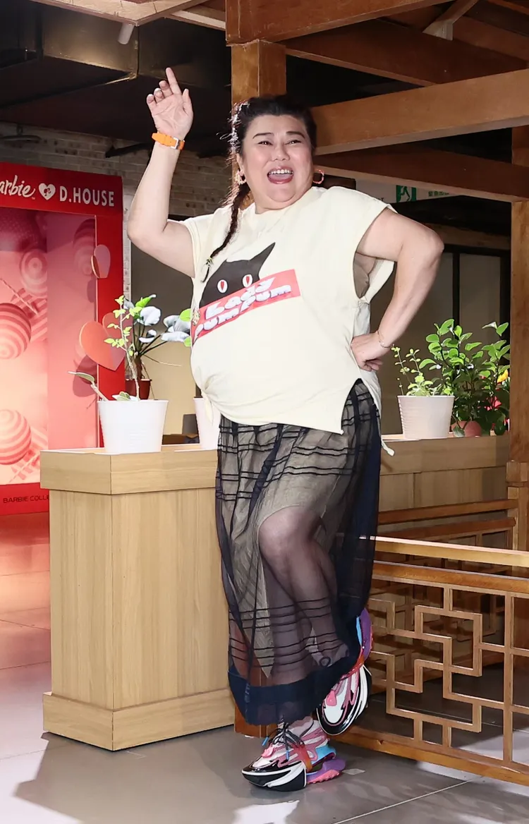 林美秀因在喉糖廣告中巧扮哭倒長城的「孟姜女」開始逐漸走紅。彭欣偉攝