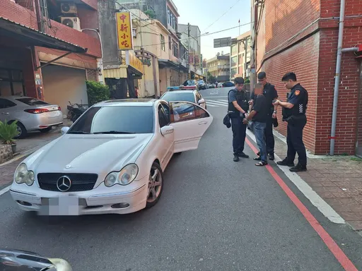 桃園AI巡防系統建功! 大園警查獲賓士車主這原因掛假車牌