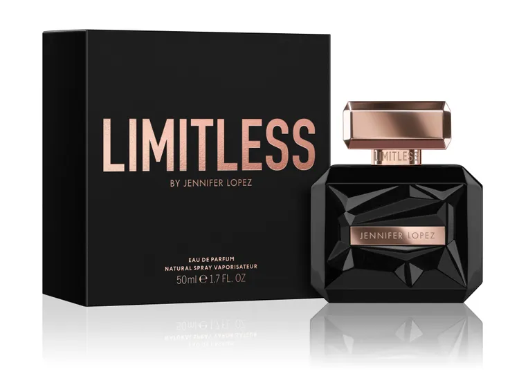 JLO Limitless極致無限女性淡香精，30ml／1680元、50ml／1980元。品牌提供