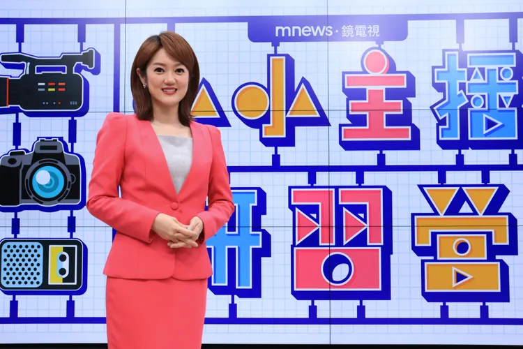 主播陳璽鈞擔任講師，被小學員喊做仙女姊姊。鏡電視提供