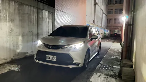 司機下班囉!柯文哲將移送北檢 拒馬警力備戰防小草出征