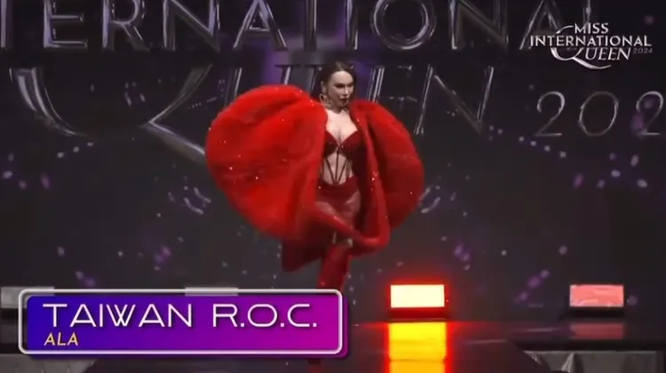 小A辣換上火紅辣妹裝秀才藝。翻攝小A辣IG影片