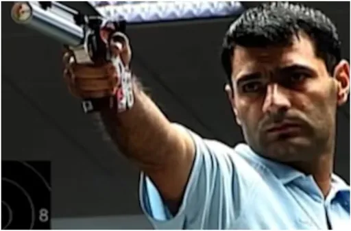 巴黎奧運|土耳其大叔13年前射擊連眼鏡都不戴畫面流出 他點名發問釣出馬斯克親回