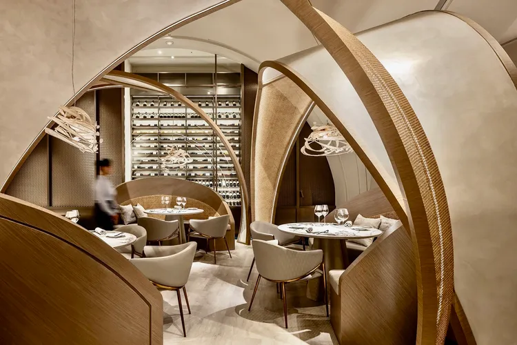 去年餐廳進行內部全面改裝，高比率的使用72%的循環建材。THOMAS CHIEN提供