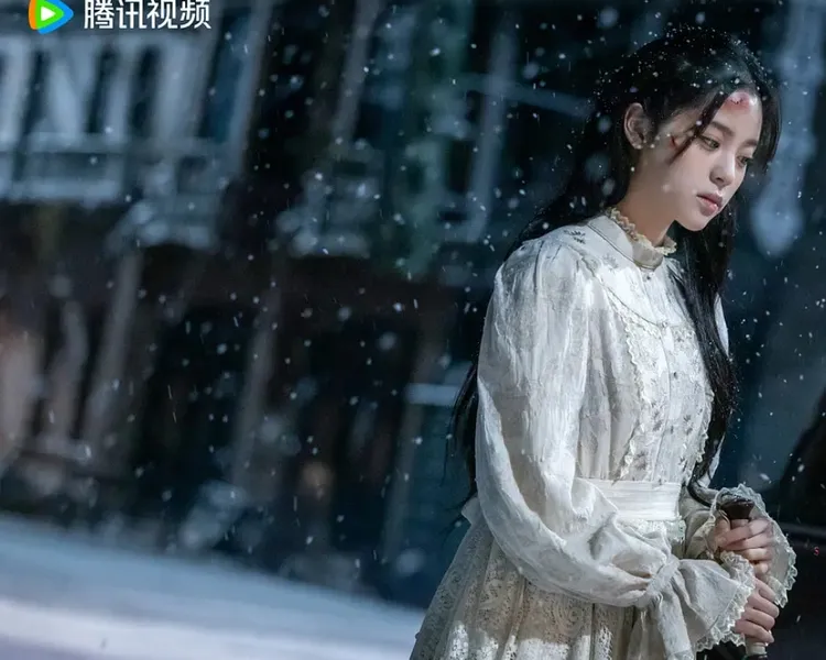 歐陽娜娜在劇中飾演盲女。翻攝《冰雪謠》微博