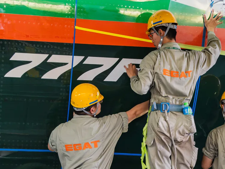 使用仿生薄膜AeroSHARK將可降低1%燃油消耗。長榮航空提供