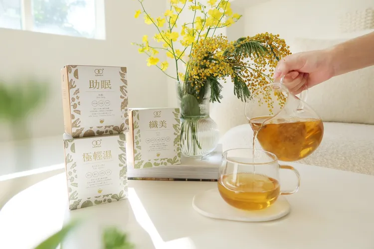 台北凱達大飯店推出「溫潤·生活」住房專案，入住即有機會獲得總價值萬元以上漢方茶暖心茶器禮盒及SPA級溫感足浴禮盒等好禮。業者提供