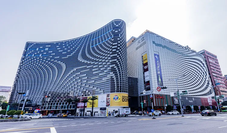 大立百貨近年來引進許多日式知名品牌進駐。高市經發局提供