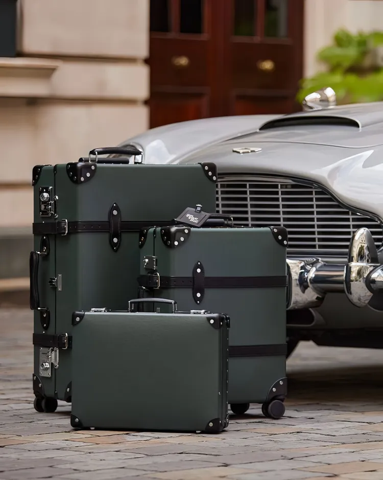 Globe-Trotter《007：生死交戰》限定聯名行李箱。品牌提供