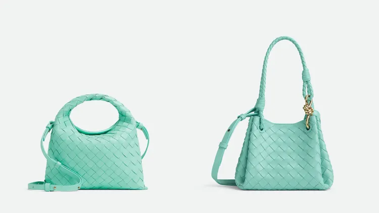 Mini Hop編織皮革手提斜背包（左）9萬8700元、Parachute編織皮革肩背斜背包（右）12萬5600元。品牌提供