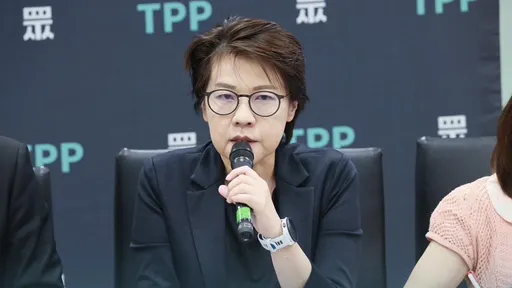 柯文哲傳詢問辭立委 黃珊珊:見縫插針、造謠生事