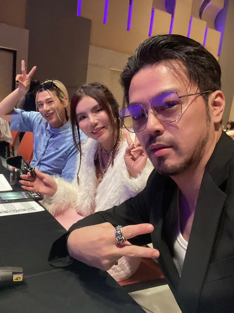 Ivan Lee(右起)與評審Nike、嘻小瓜。酉酋娛樂提供