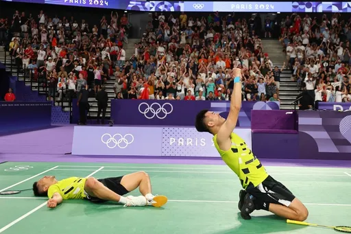 巴黎奧運｜金牌啦！「麟洋配」幹掉中國組合　連2屆奧運奪金