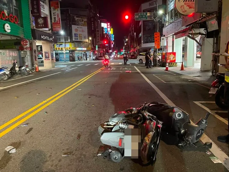 車禍現場。桃園警分局提供