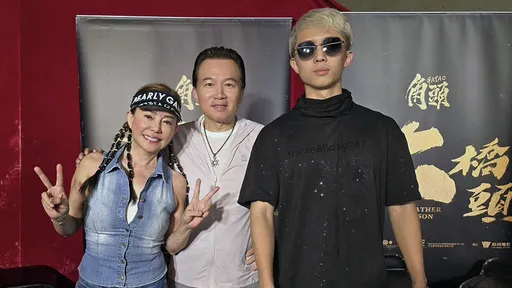 狄鶯曬孫鵬孫安佐全家福 「青春僅有一次,要勇敢做自己」