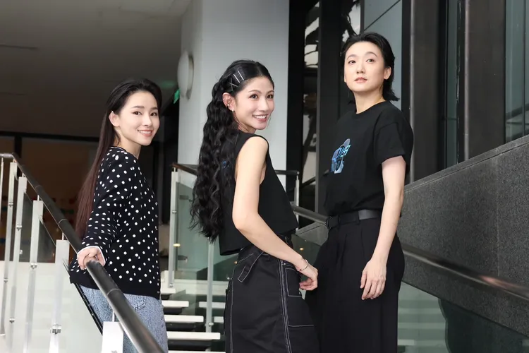 趙逸嵐（右起）、李千娜和盧以恩今日一塊受訪。莊宗達攝