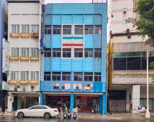 獨家爆料｜高雄車站前旅館暗藏春色！警方掃蕩逮2名這裡來的服務生