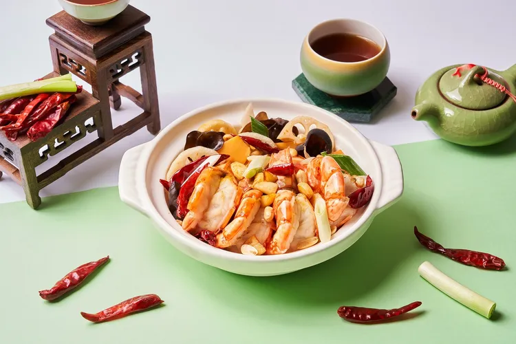 青雅中餐廳寧波銀絲香辣蝦。業者提供