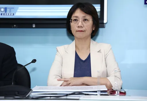 不只翁曉玲 律師:黃國昌、吳宗憲也是「驕傲的中國人」