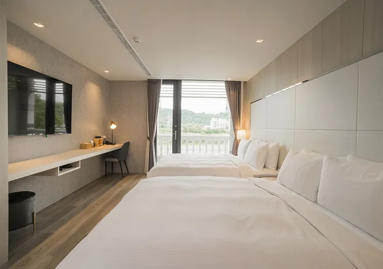 桃園大溪的「玫瑰左岸莊園」適合享受一個人的放空之旅。業者提供